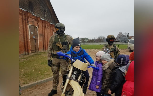 Mokiniai lankėsi Lietuvos kariuomenės Juozo Vitkaus inžinerijos batalione