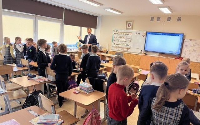 Tėvų karjeros diena 1b klasėjė - bankininko profesija